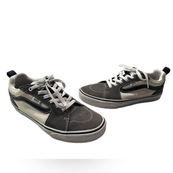 VANS Off The Wall Size 9.5 Men's Skate Shoes - Picture 1 of 9